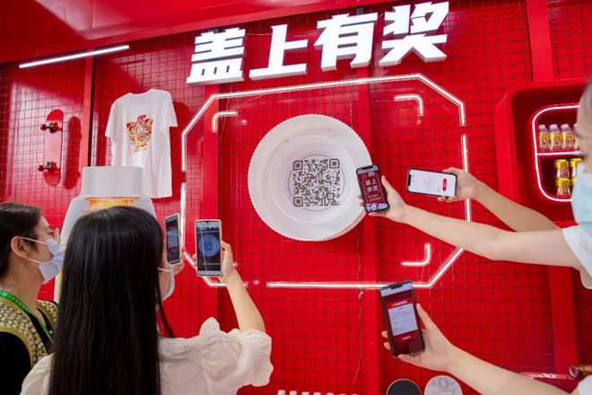 准破局东鹏饮料解锁行业增长新范式AG真人百家乐凭“1+6”战略精(图3)