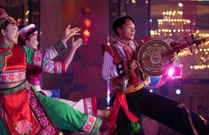 扬丝路 同心贺新春AG真人登录云帆(图2) 扬丝路 同心贺新春AG真人登录云帆(图2)